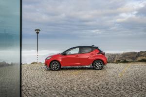Toyota Yaris Hybrid 2020 года  (WW)